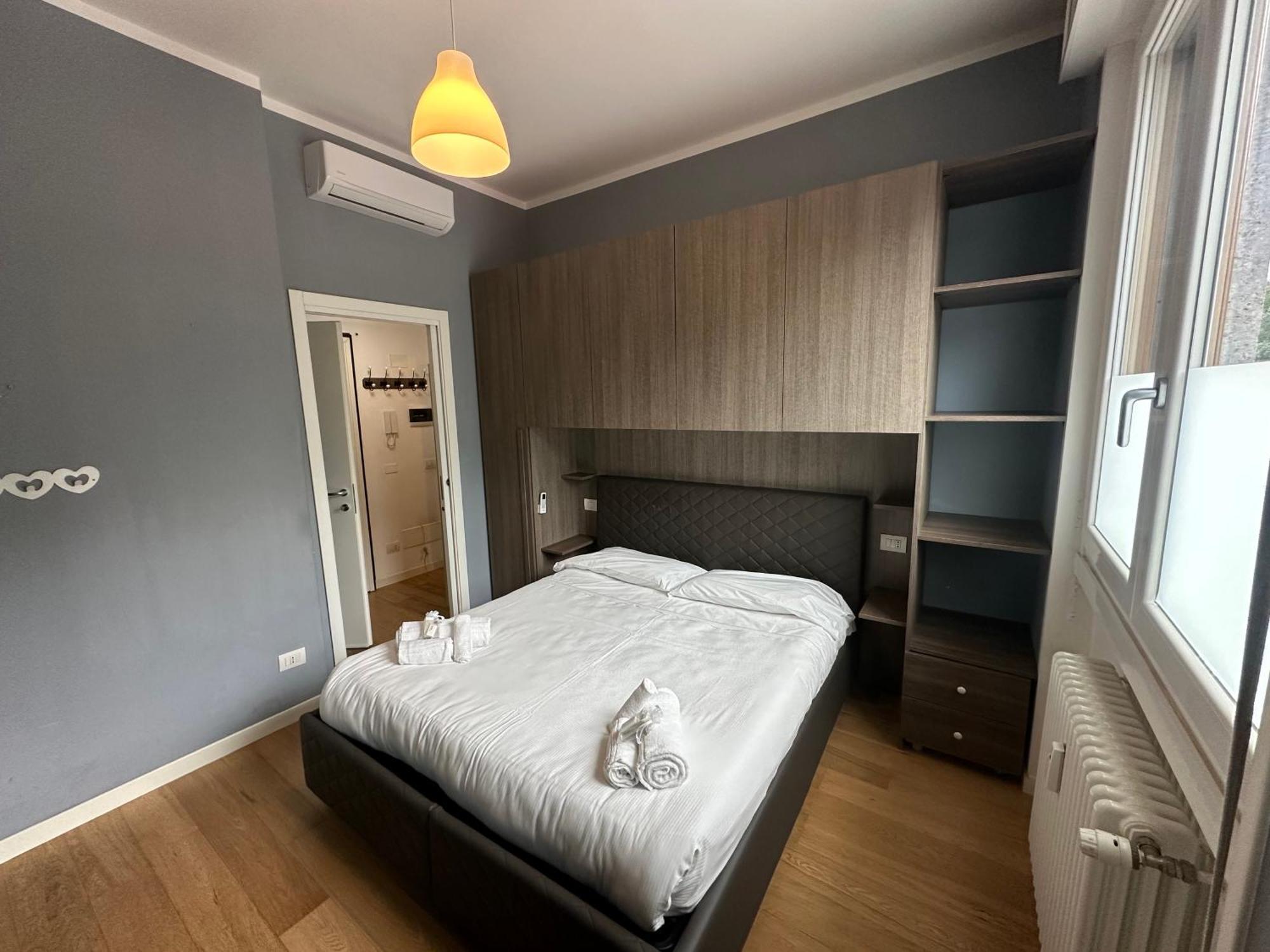 Metro Famagosta - Modern Suite Free Wifi & Parking Milano Exterior foto